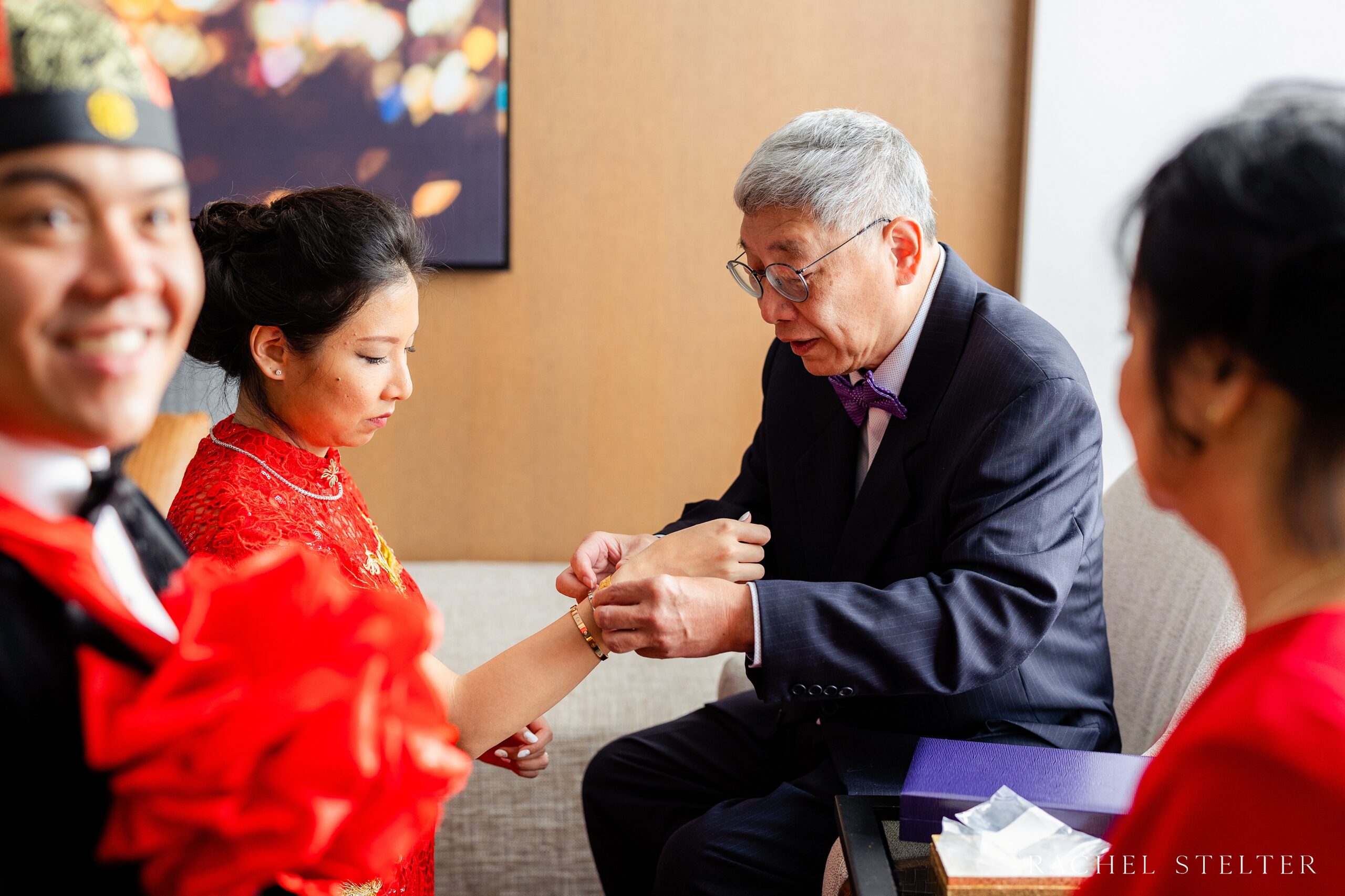 bride receives tea ceremony gift 
